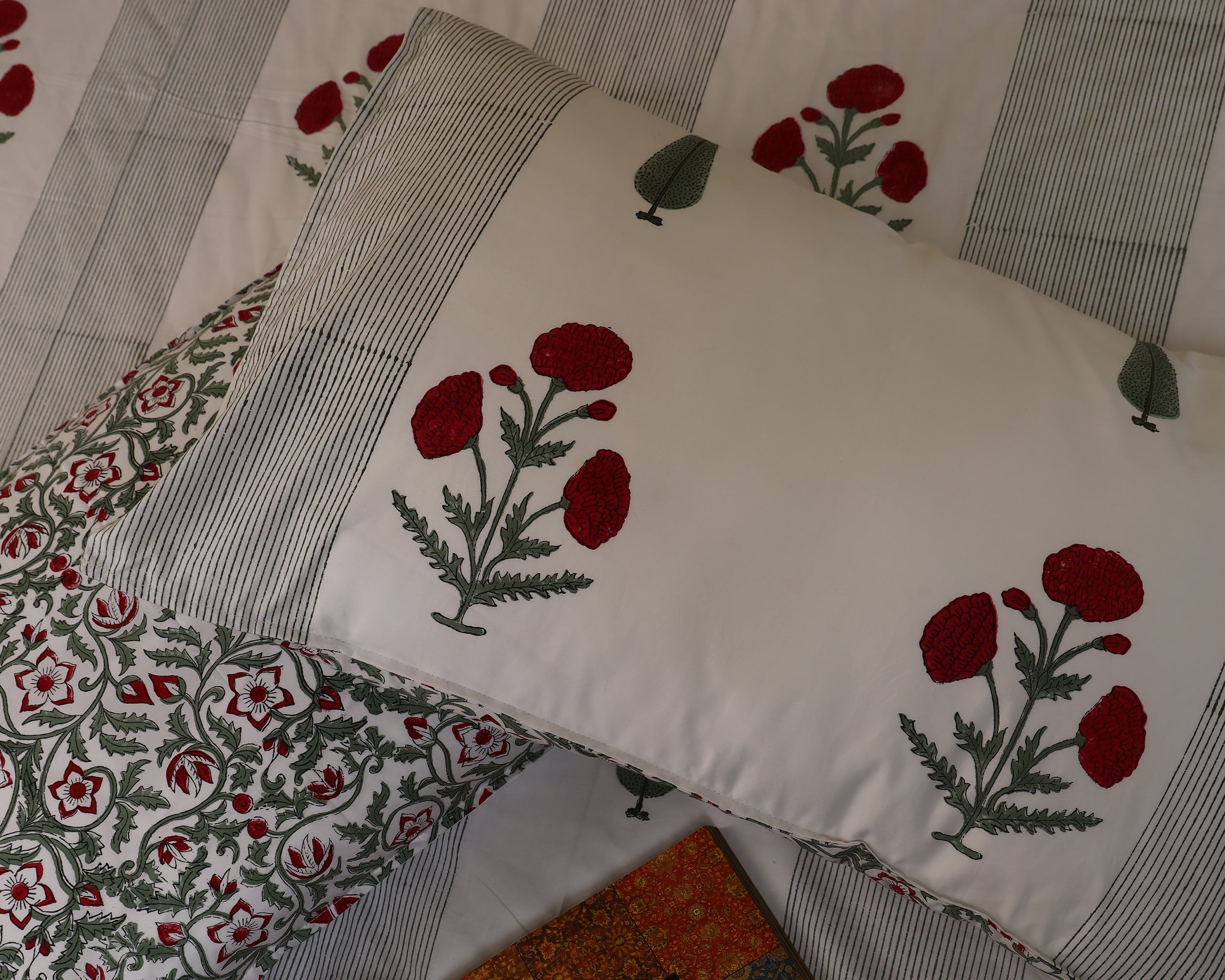 Vintage Charm Floral Stripe Bedsheet