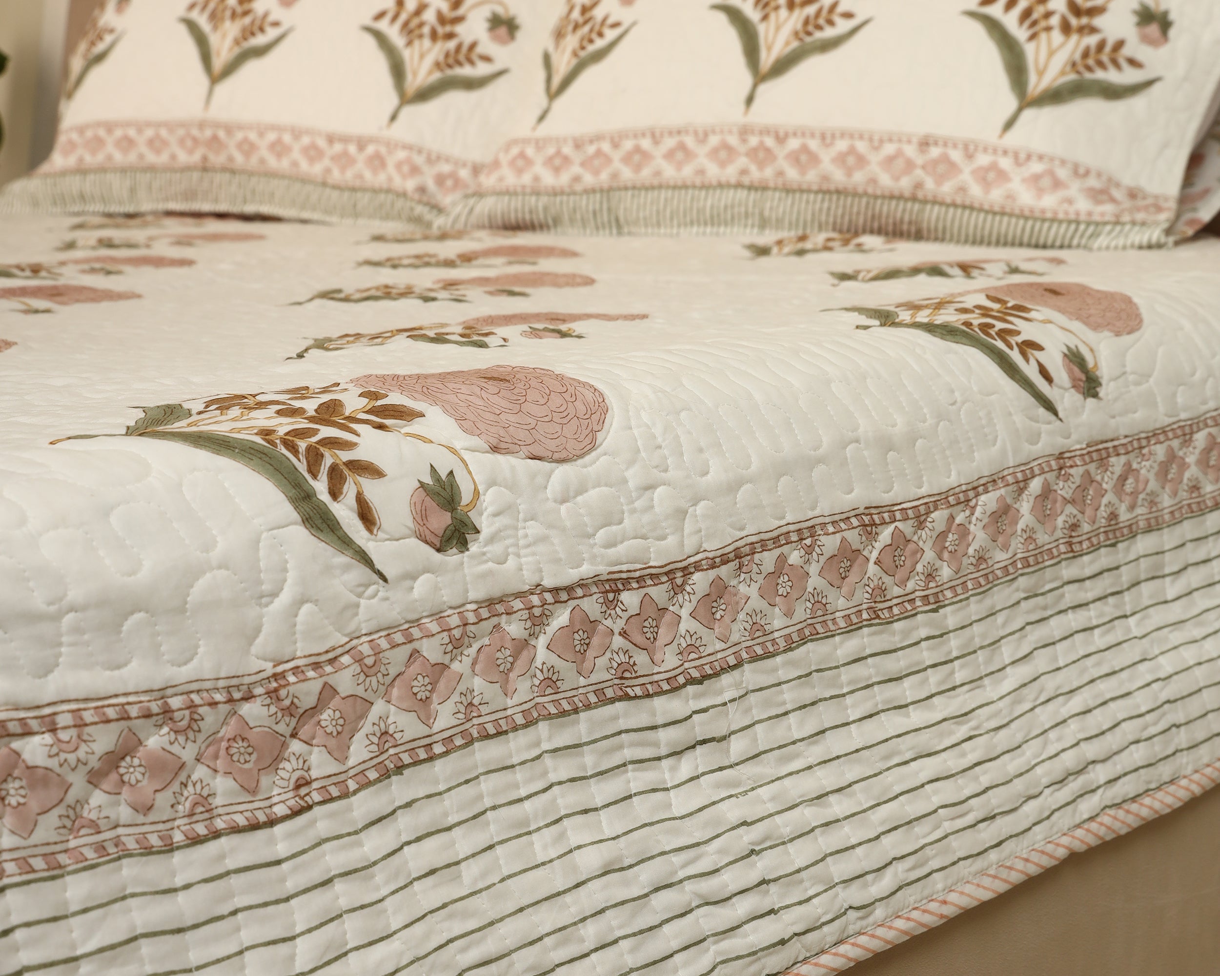 Floral Majesty Quilted bedcover Reversible